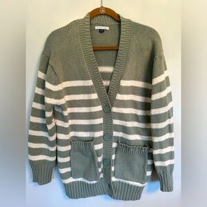 American Eagle Cardigan